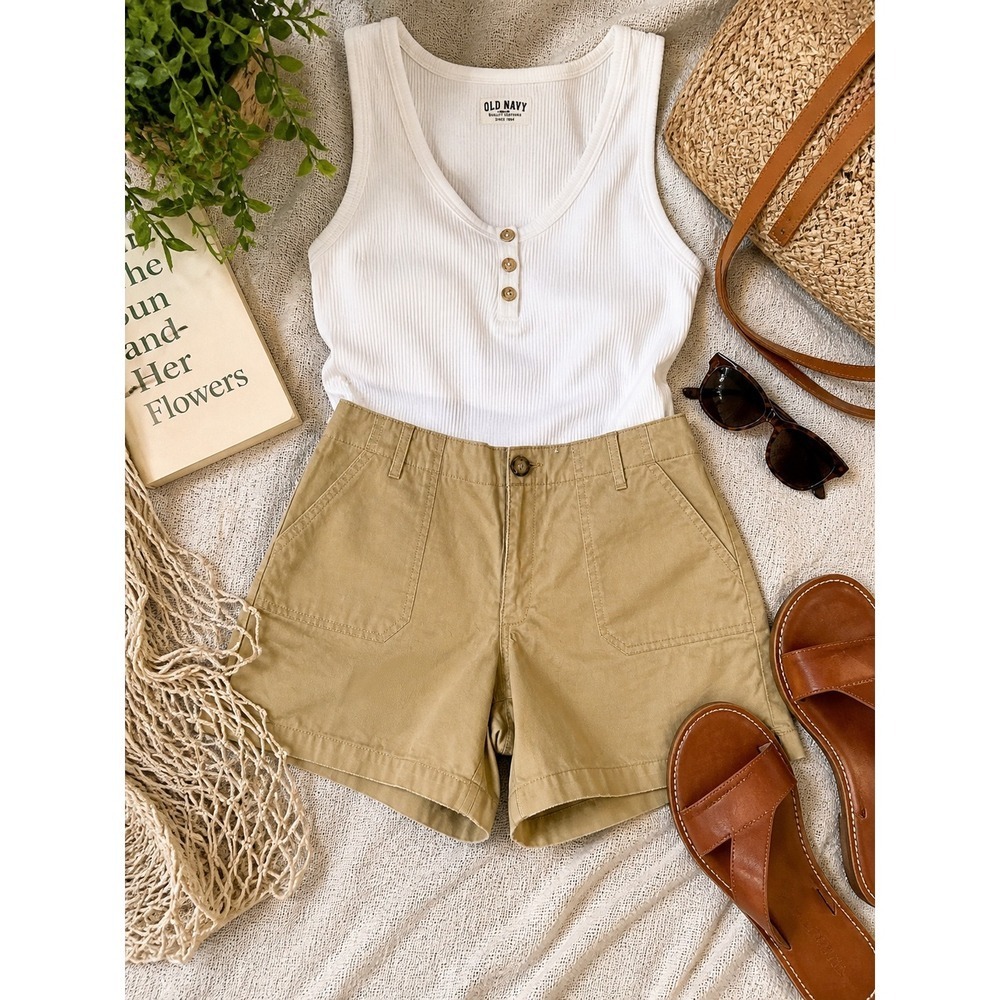 Old Navy Khaki Utility Shorts Women's 12 Tan 100% Cotton Chino 2007 Vintage